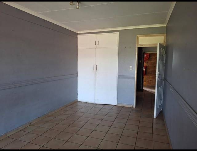 2 BEDROOM PROPERTY TO RENT IN VANDERBIJLPARK SE 1